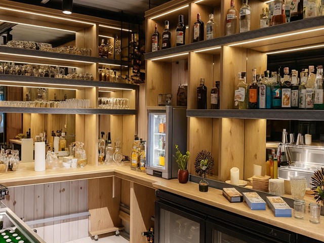 Bar Elixir – Fabricación & Montaje en Centro Comercial