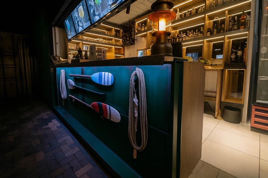 Foto 4 Bar Elixir – Fabricación & Montaje en Centro Comercial