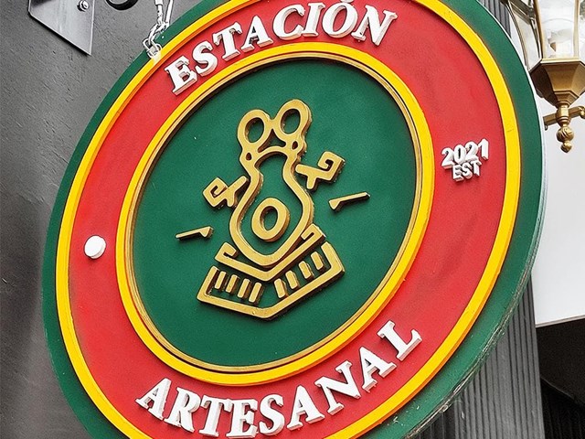 Estación Artesanal – Pasaje Comercial & Café
